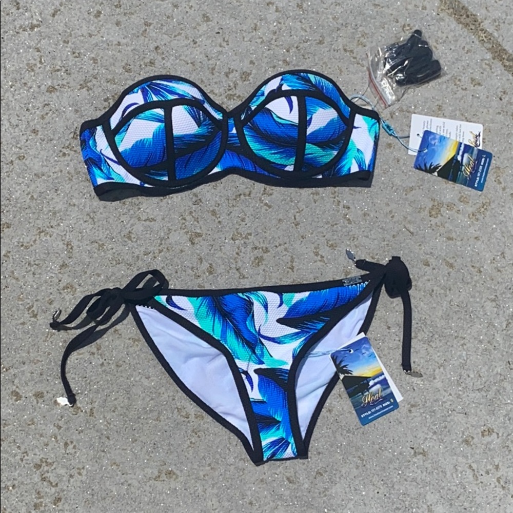 NEW BIKINI PALM SET